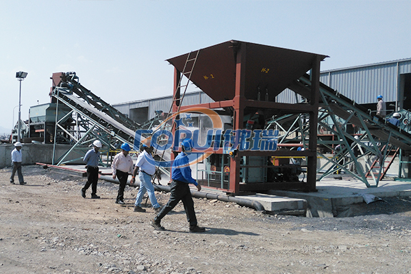 佛瑞鉻渣處理生產(chǎn)線(xiàn)阿曼工作現(xiàn)場(chǎng) 佛瑞鉻渣處理生產(chǎn)線(xiàn)阿曼工作現(xiàn)場(chǎng)